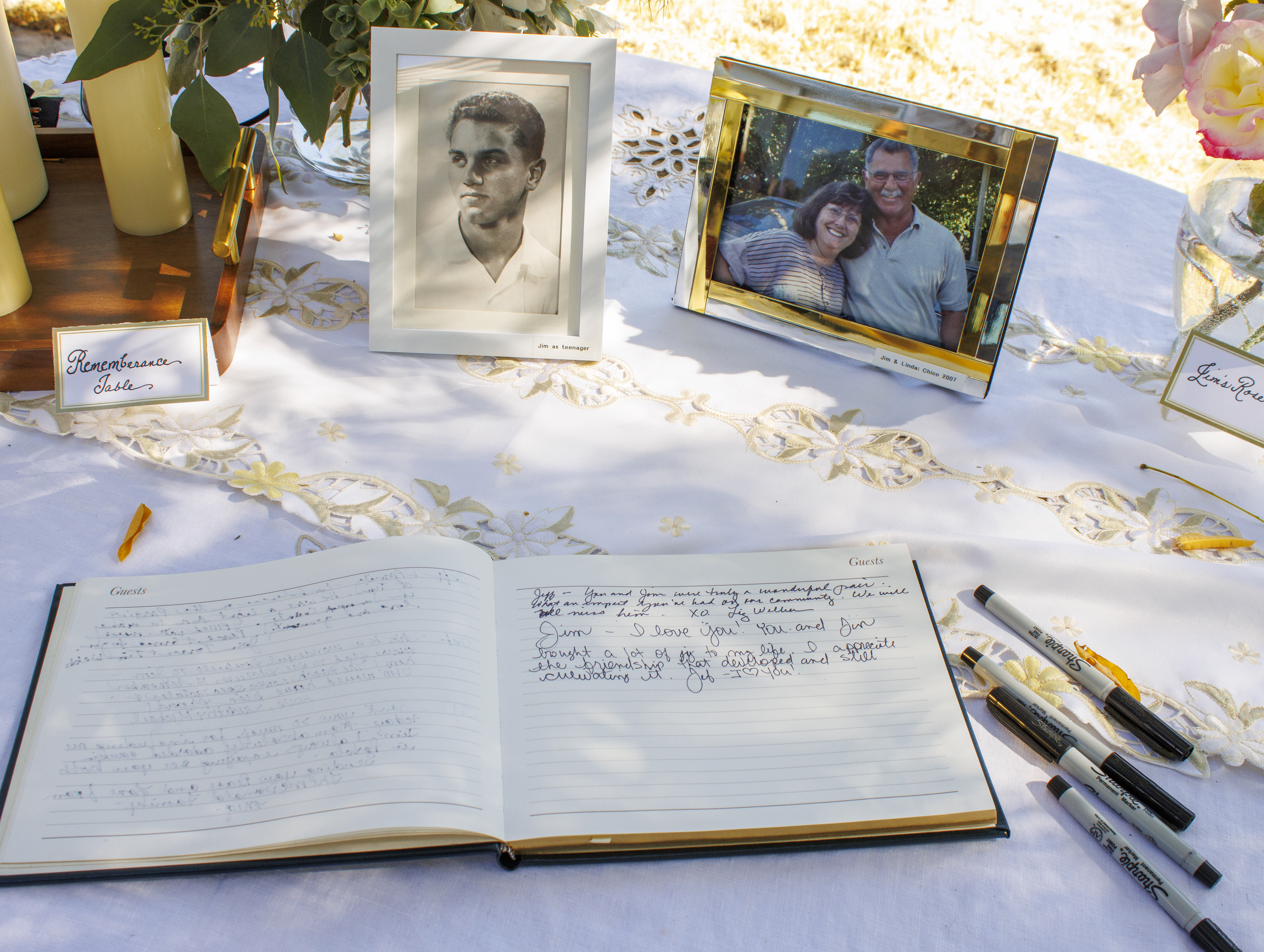 A guest book signed with heartfelt congratulations - Her message reads: "Sun, I love you. You brought a bit of sanity to m...